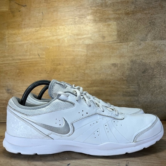 Nike Core Motion TR2 Womens Size 11.5 Training Shoes Sneakers White 749179-100 - Picture 1 of 8